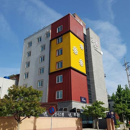 Raon Hotel Gwangyang  Extérieur photo