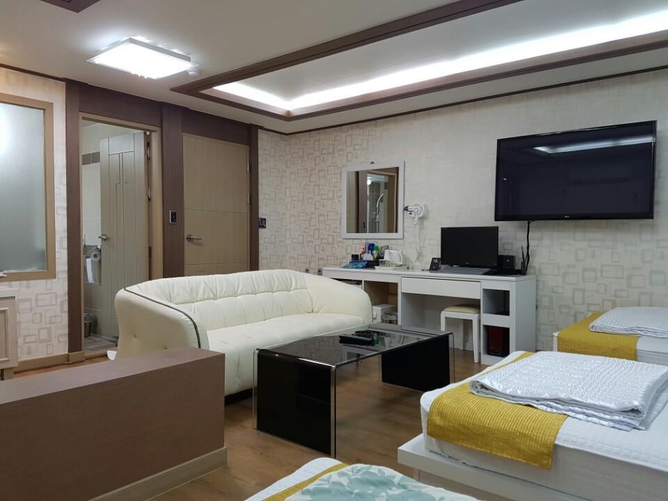 Raon Hotel Gwangyang  Extérieur photo